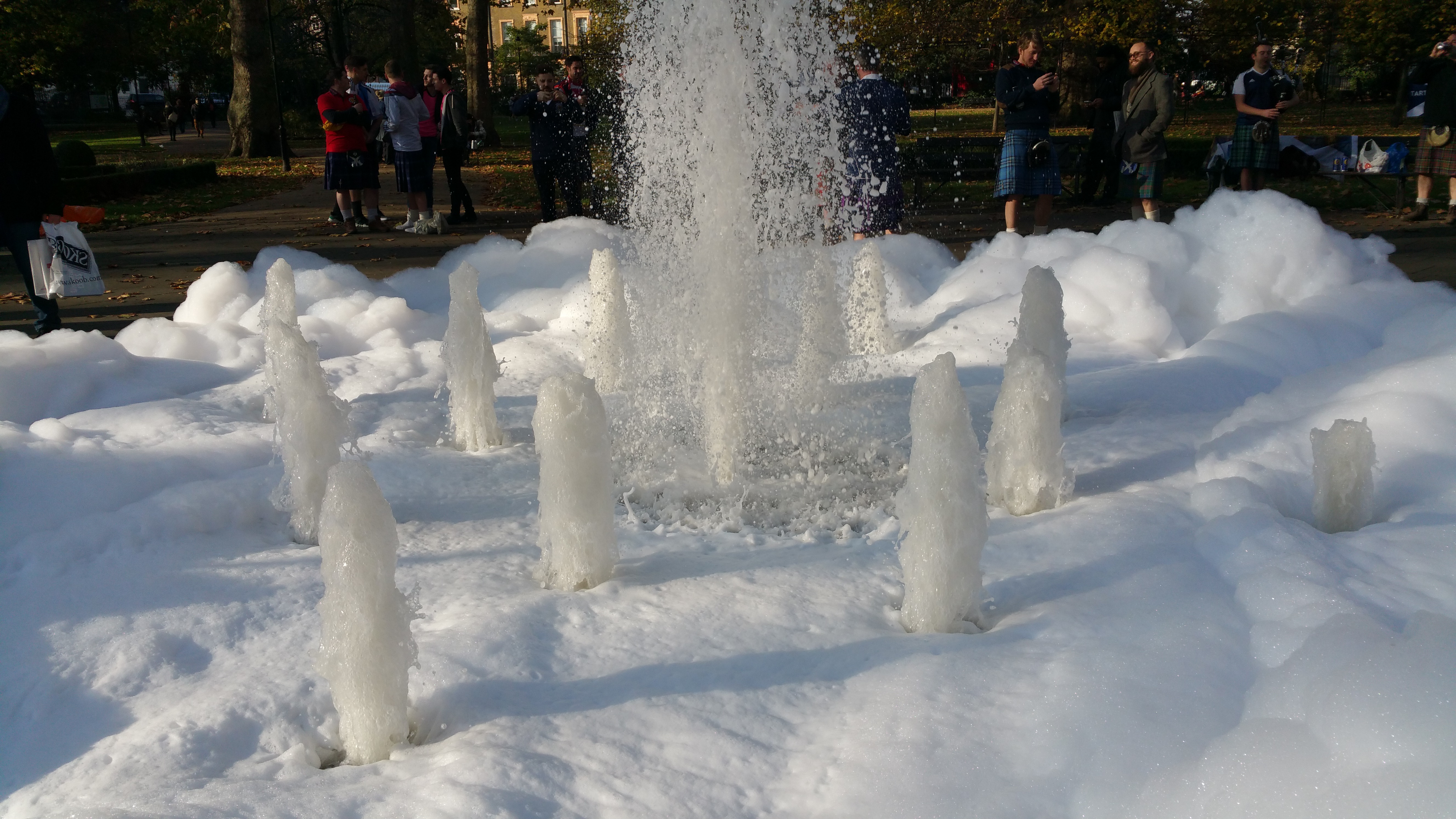 Scottish football fans turn Russell Square fountains into a big soapy mess Russell Square fountains, bubbles, Scotland vs England