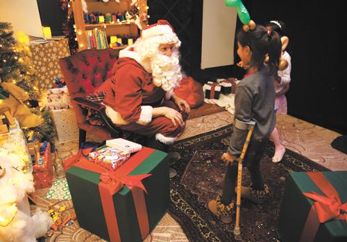 Cosmic Children Of St Mart's Intensive  Care - stolen Christmas presents