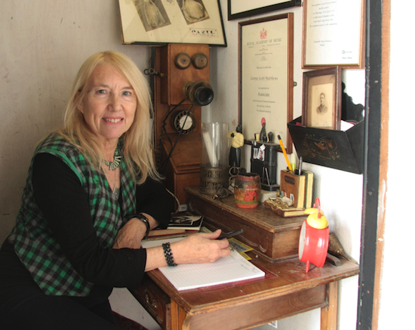 Leonie Scott Matthews