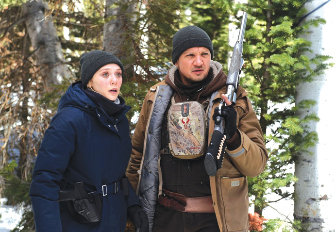 Elizabeth Olsen and Jeremy Renner in Wind River