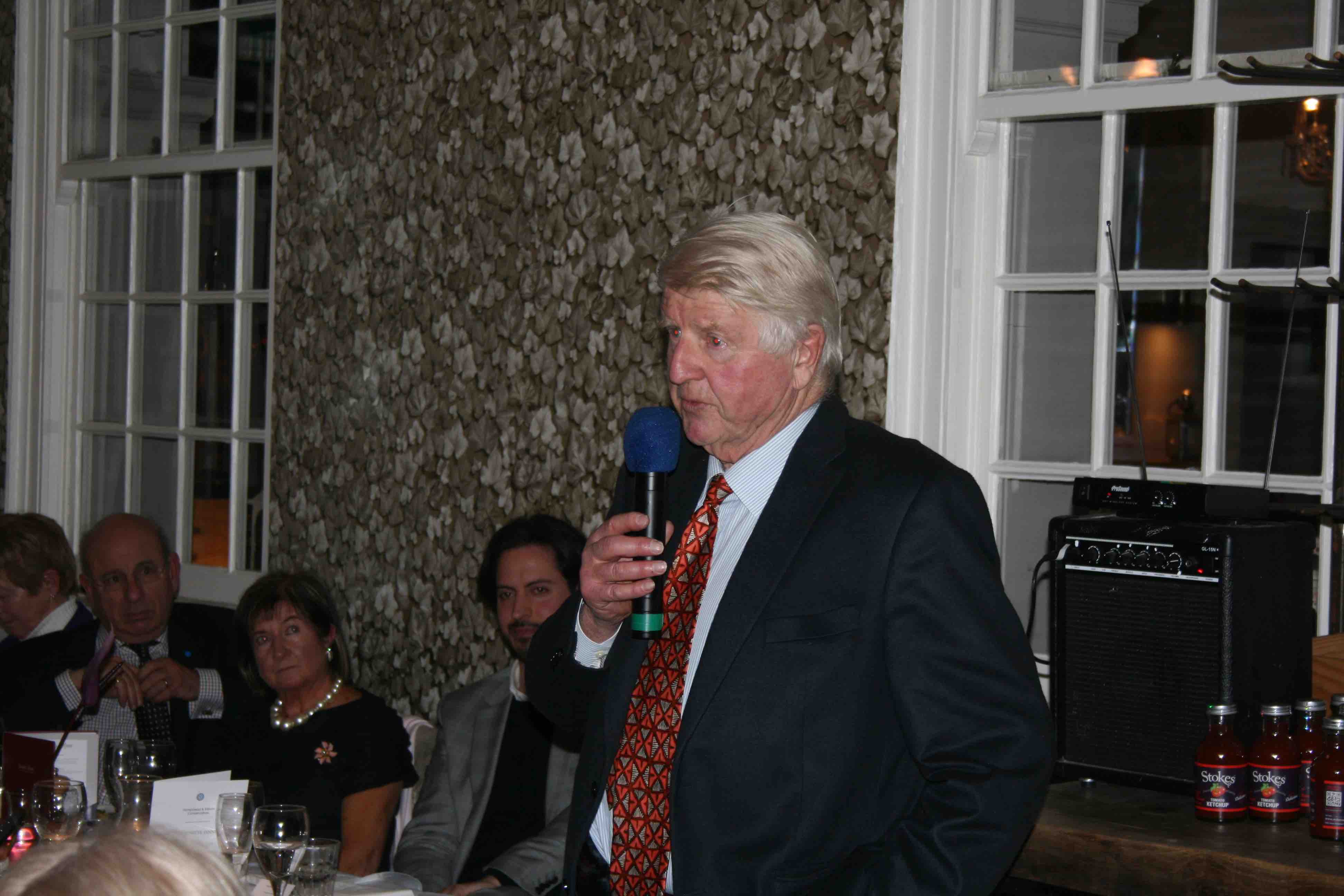 Stanley Johnson tells Hampstead Tories: Bite the bullet and accept Brexit Stanley Johnson