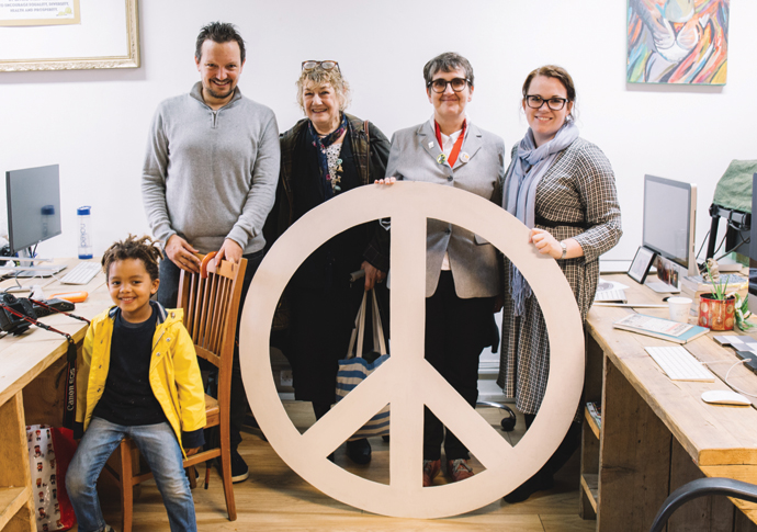 Friends and family of Gerald Holtom_peace symbol designer