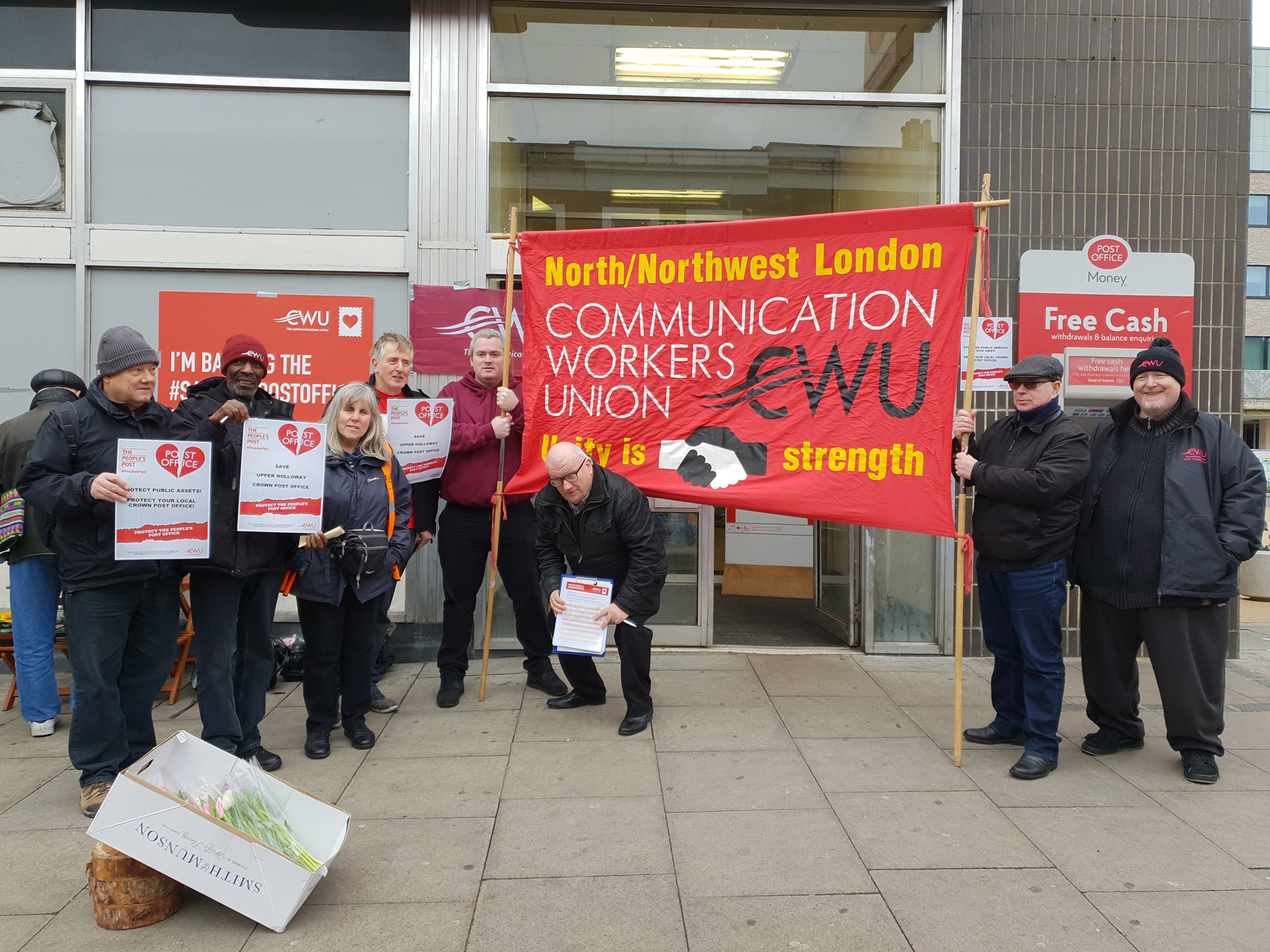 Campaigners stage protest as Upper Holloway Crown Post Office faces closure 20190126_113919