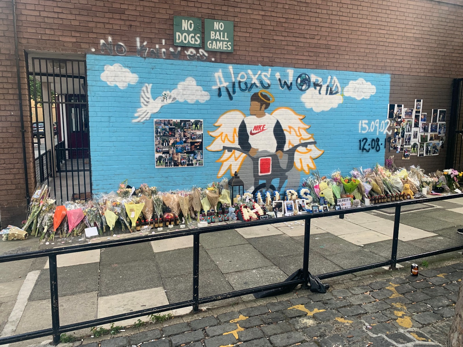 Save mural tribute to stab victim Alex Smith, petition pleads Alex Smith mural