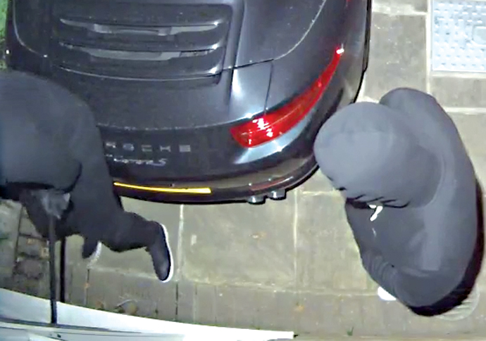 Burglary_CCTV