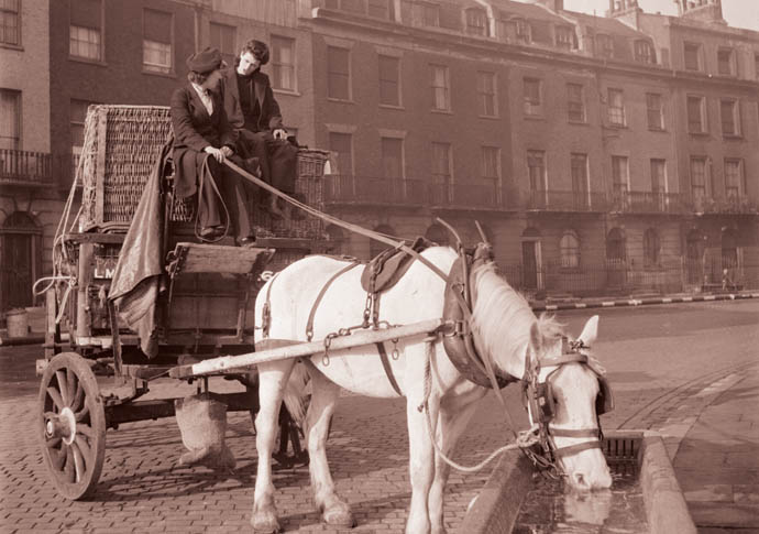 Horse drawn delivery van of the London Midland and Scottish railway in Bloomsbury 1943