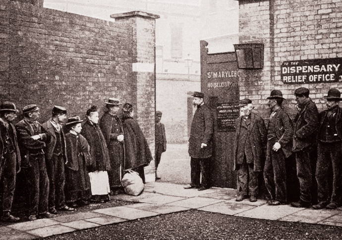 Poor lore: the shadow hanging over us People queuing at St Marylebone workhouse c1900_credit Wellcome Collection