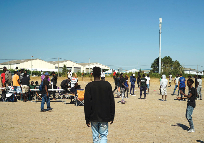 Care4Calais_4
