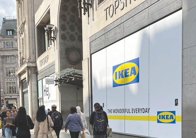 Harrington: Meatballs in Oxford Circus Harrington_IKEA in Oxford St