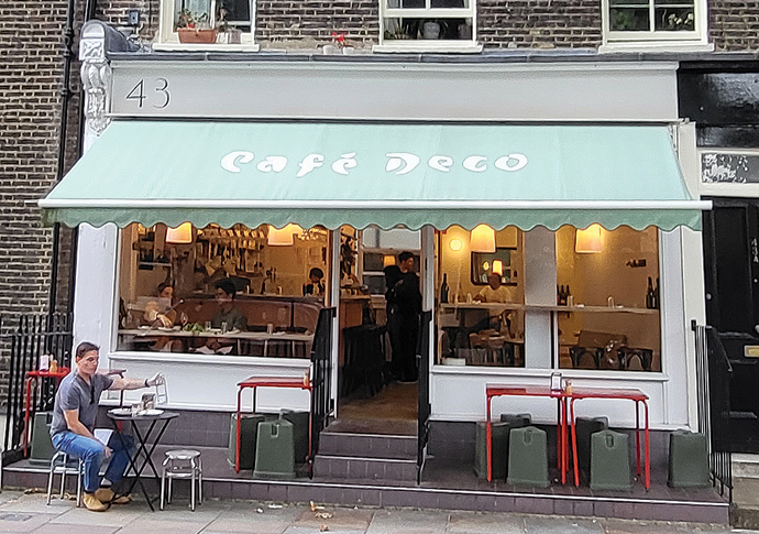 Cafe deco