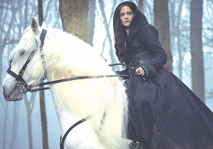 Eva Green on horse