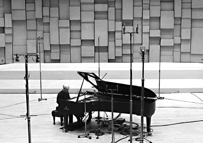 Ryuichi Sakamoto: Opus is an extraordinary piece of film Ryuichi-sakamoto_Opus-01