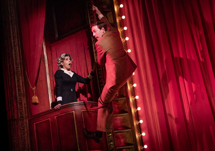 Review: The 39 Steps, at Trafalgar Theatre The 39 Steps - Safeena Ladha & Tom Byrne ©Mark Senior 2
