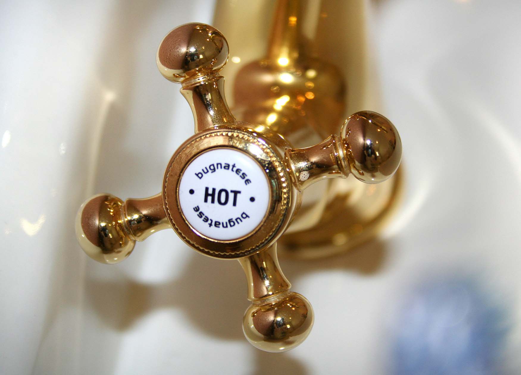 City’s ‘apology’ over tap water Hot water