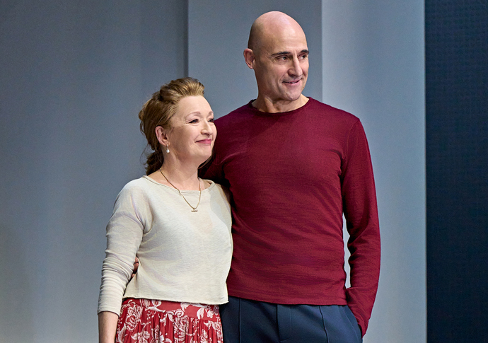 Oedipus. Lesley Manville (Jocasta) & Mark Strong (Oedipus). Credit - Manuel Harlan. 183