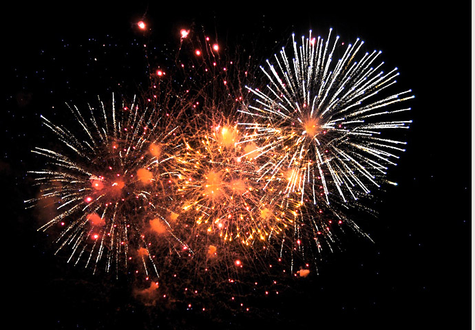 fireworks-photo by Christel SAGNIEZ from Pixabay