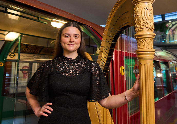 Aisha Palmer - harp