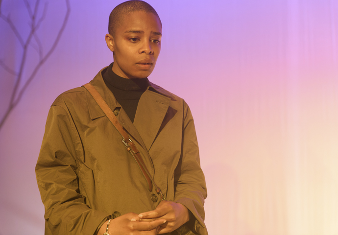 How to Fight Loneliness at the Park Theatre. Photo by Mark Douet 650A1351
