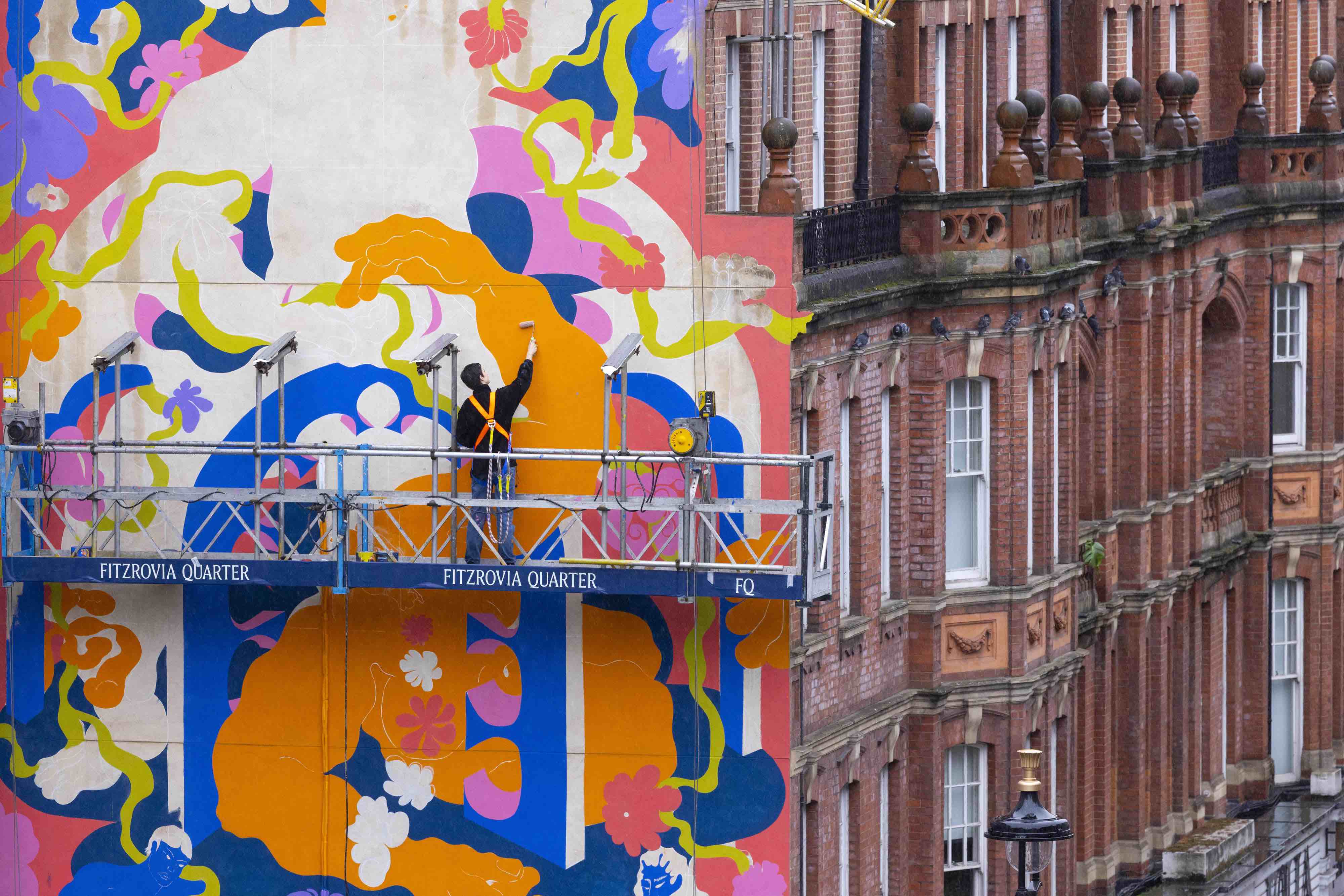 Fitzrovia Quarter unveils striking new mural by artist Oliwia Bober Threads in Common Fitzrovia Quarter Unveiling