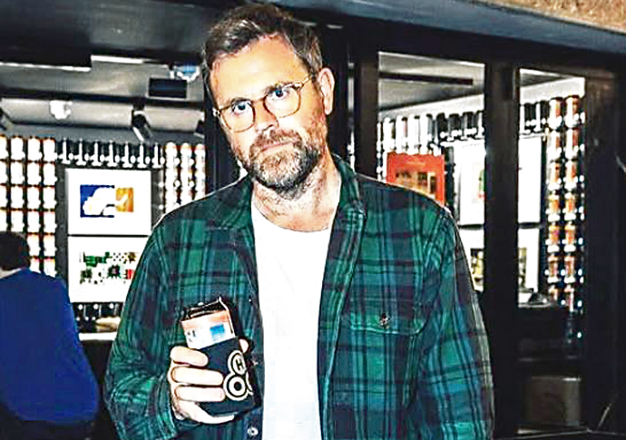 Simon Brown_House of Cans