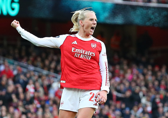 Blackstenius pens new deal with Gunners Barclays Womens Super League - Arsenal v Liverpool - Emirates Stadium