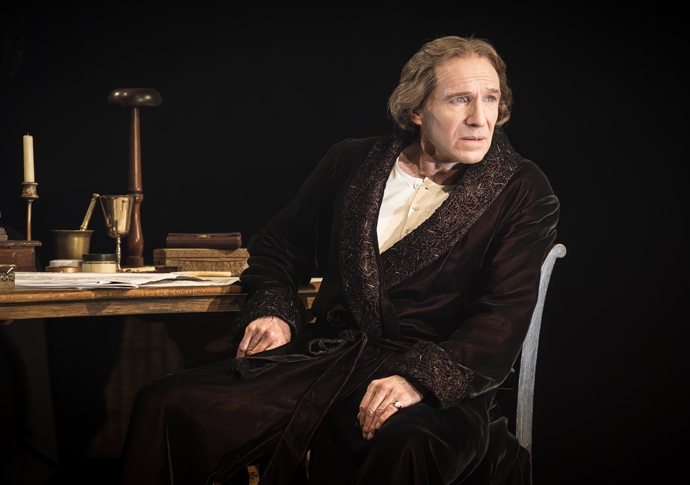 Grace Pervades WESTENDPROD-01075 Ralph Fiennes (Henry Irving)